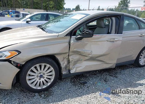 2015 Ford Fusion Hybrid S из США, поврежденный, VIN 3FA6P0UU3FR170662